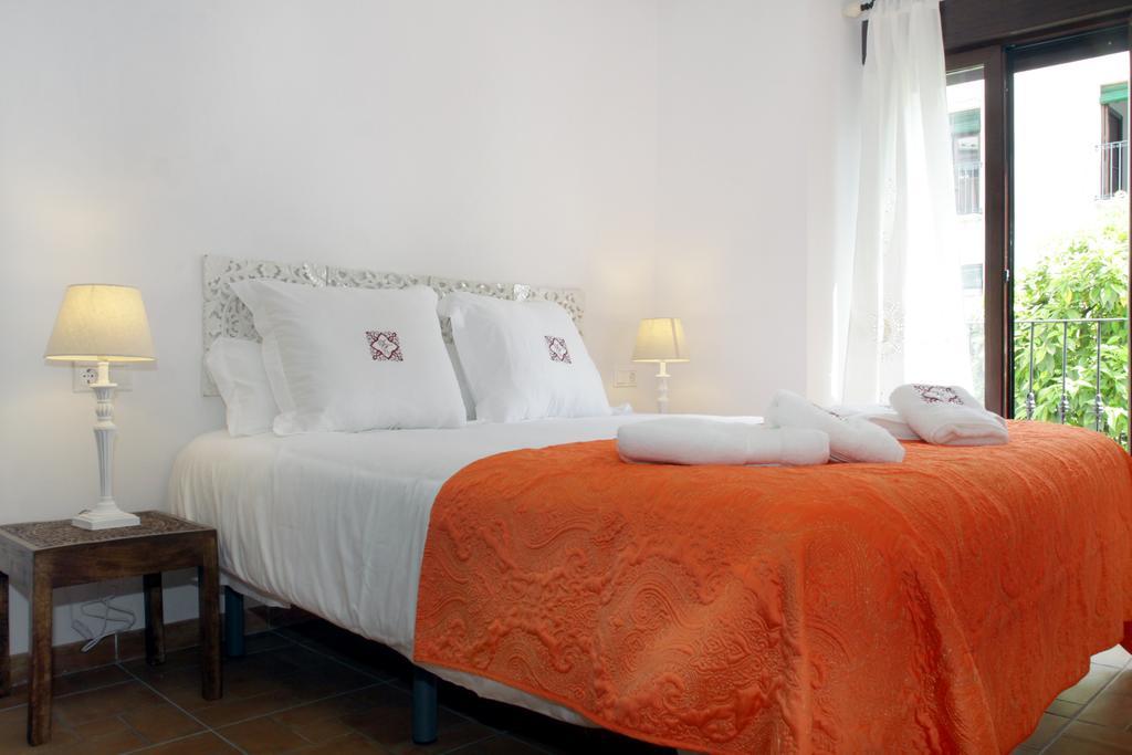 Apartamentos San Fernando 76 กอร์โดบา ภายนอก รูปภาพ