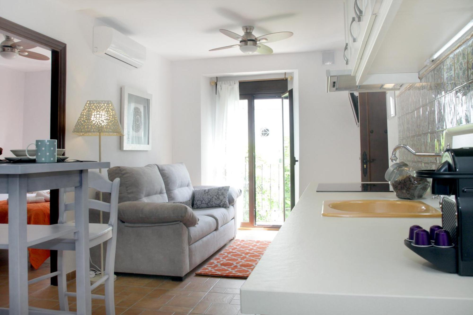 Apartamentos San Fernando 76 กอร์โดบา ภายนอก รูปภาพ